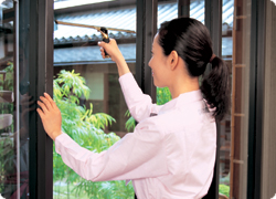 ガラス・サッシ・網戸クリーニング